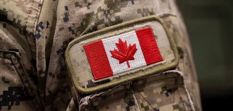 Canadian defence uniform