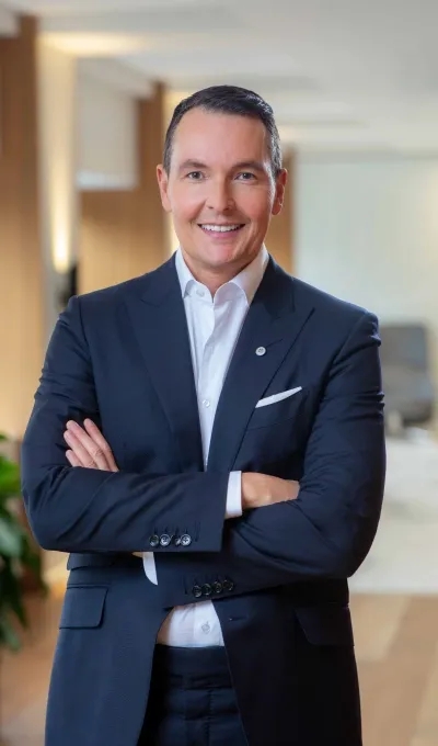 Headshot of Paul Noble