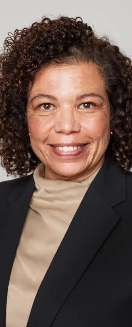 Headshot of Tracey Klodt