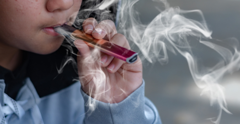 Cigarettes lectroniques : le vapotage est-il mauvais pour vous et pour vos  primes d'assurance?